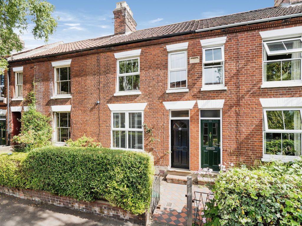 3 bed terraced house for sale in Beatrice Road, Norwich NR1, £325,000