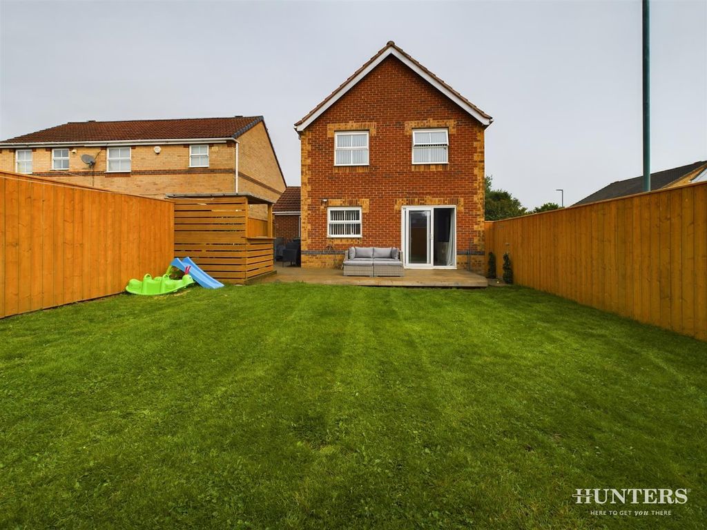 4 bed property for sale in Stanleyburn View, New Kyo, Stanley DH9, £194,950