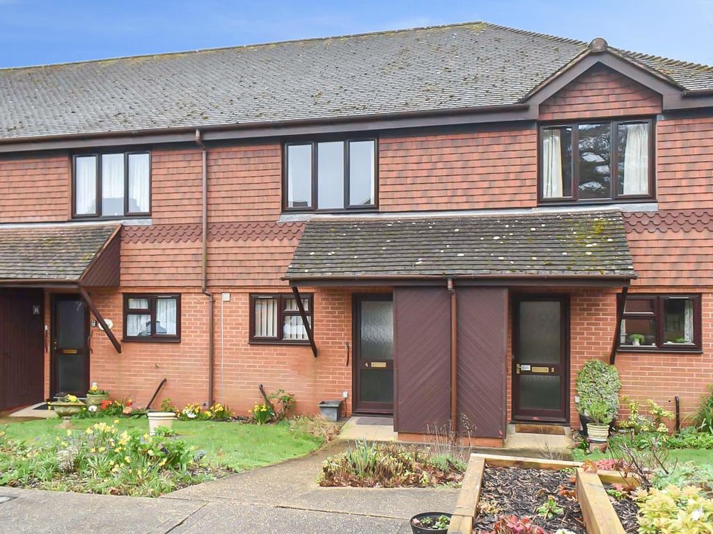 2 bed terraced house for sale in Locks Road, Locks Heath, Southampton SO31, £172,500