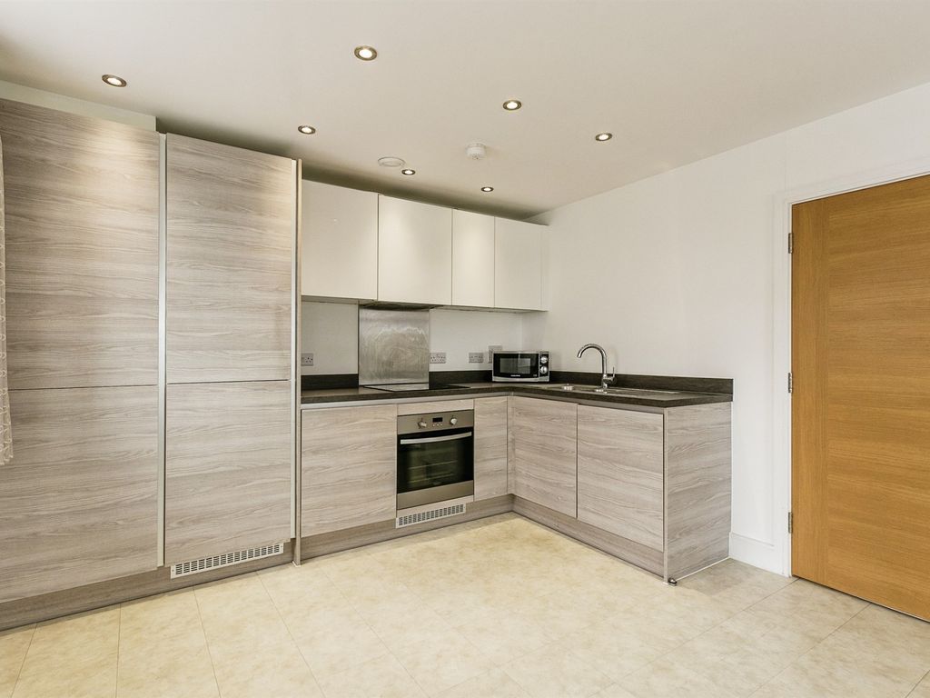 2 bed flat for sale in Stabler Way, Poole BH15, £190,000