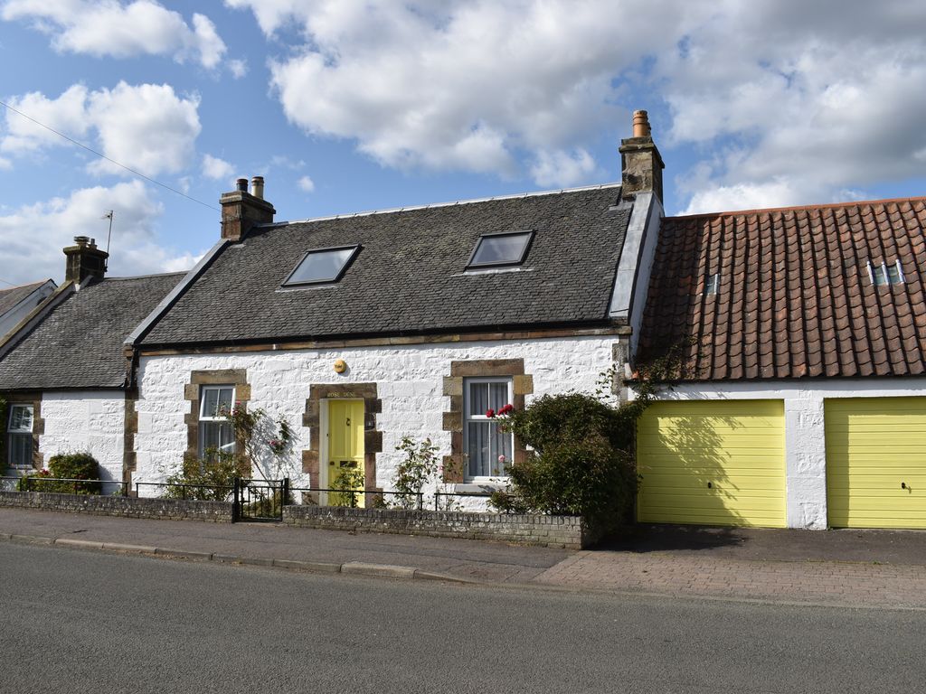 3 bed cottage for sale in Calder Road, Livingston EH54, £290,000