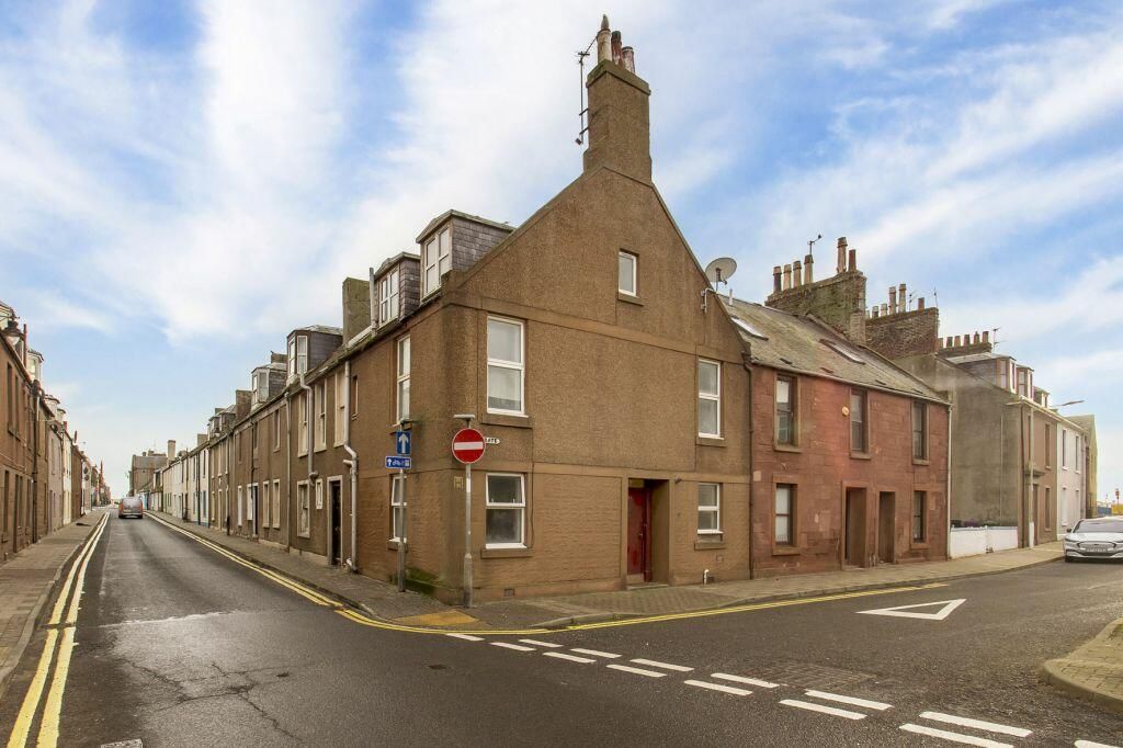 4 bed terraced house for sale in Marketgate, Arbroath, Angus DD11, £95,000