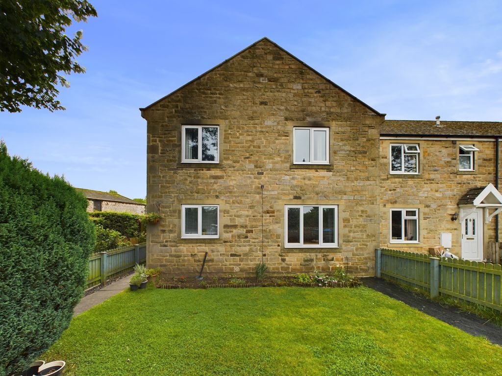 2 bed semi-detached house for sale in Mowbray Court, West Tanfield, Ripon HG4, £205,000