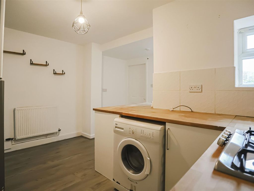 2 bed terraced house for sale in Stapleton Street, Salford M6, £180,000