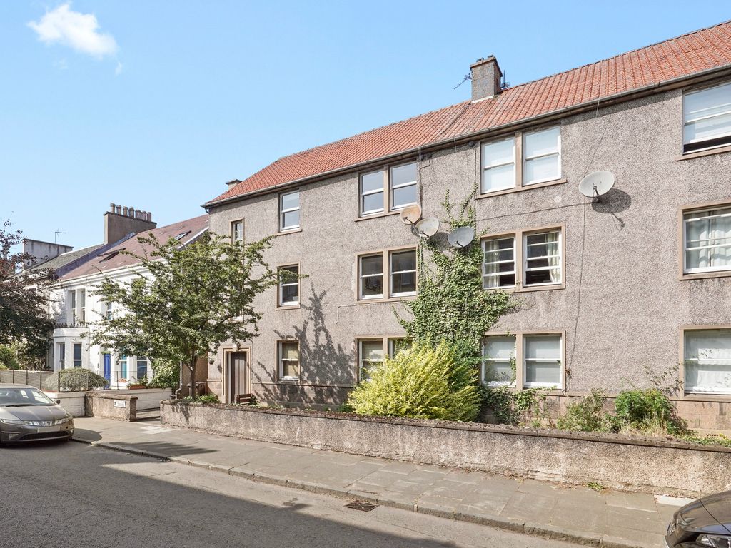 2 bed flat for sale in 63C, Millhill, Musselburgh EH21, £140,000