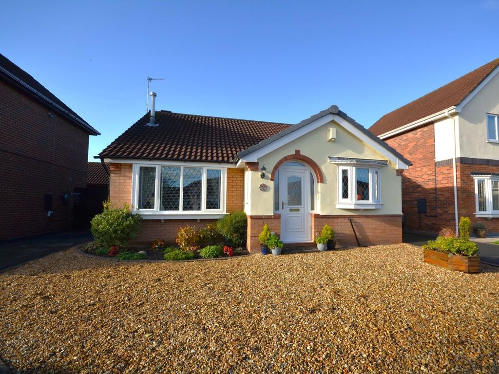 3 bed detached bungalow for sale in Barford Close, Westbrook, Warrington WA5, £318,250