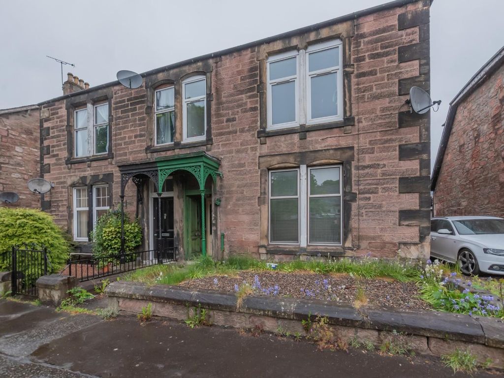 2 bed flat for sale in Clackmannan Road, Alloa FK10, £69,995