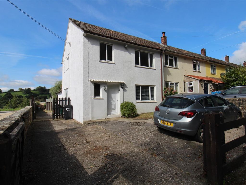 3 bed property for sale in Clapton, Crewkerne TA18, £250,000