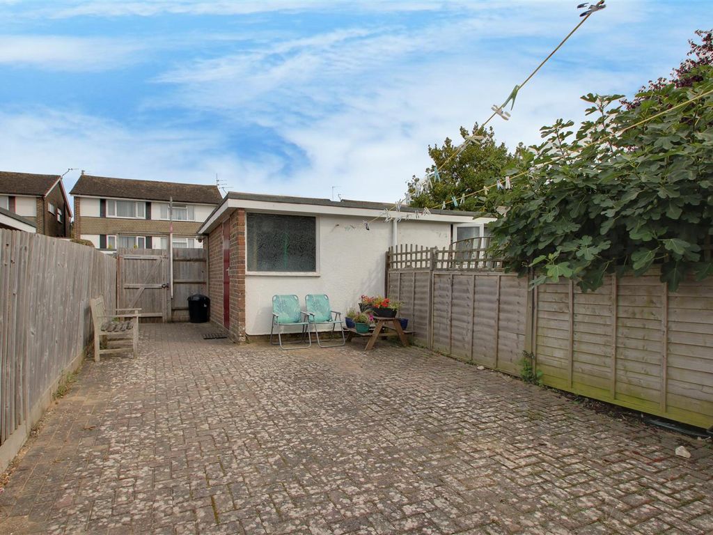 2 bed terraced house for sale in High Barn, Findon, Worthing BN14, £280,000