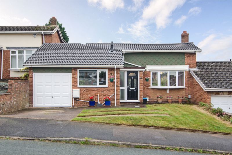2 bed detached bungalow for sale in Ashmead Road, Chase Terrace, Burntwood WS7, £260,000