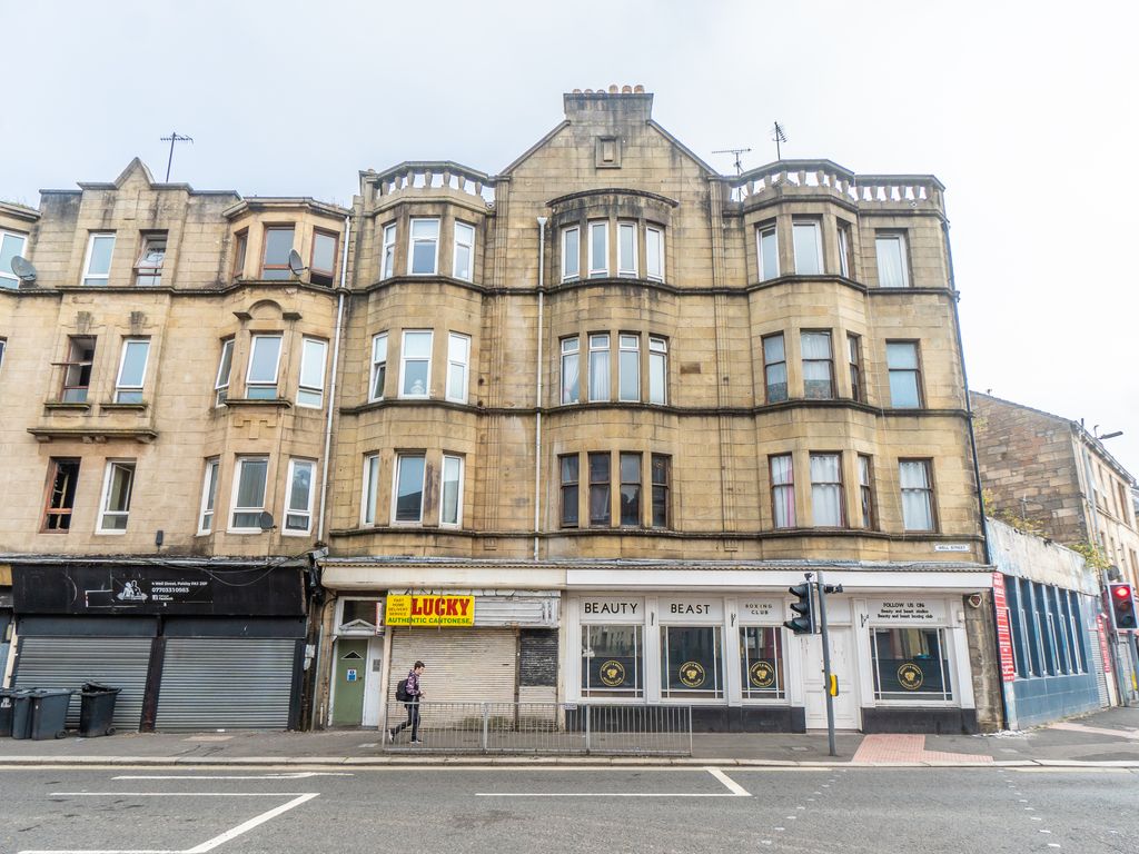 1 bed flat for sale in Well Street, Paisley PA1, £35,000