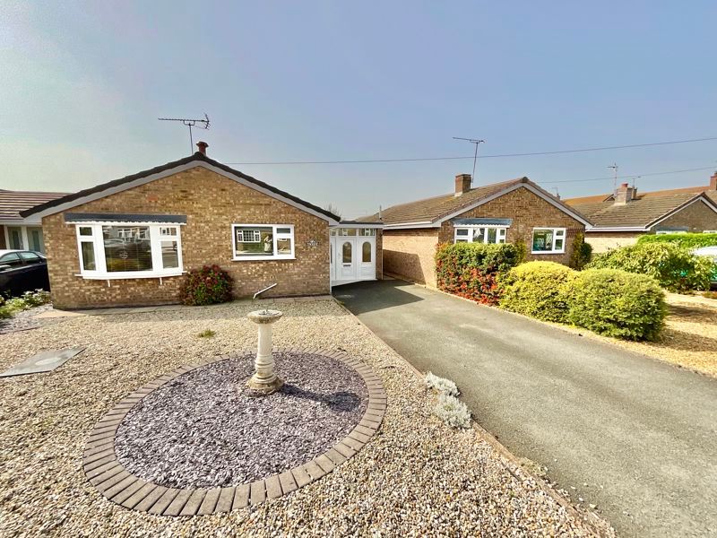 3 bed detached bungalow for sale in Lilac Close, Great Bridgeford, Stafford ST18, £300,000