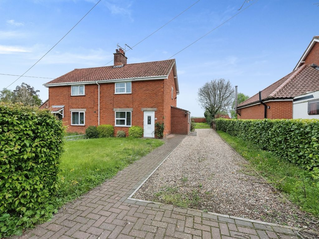 3 bed semi-detached house for sale in Stoke Road, Methwold, Thetford IP26, £130,000