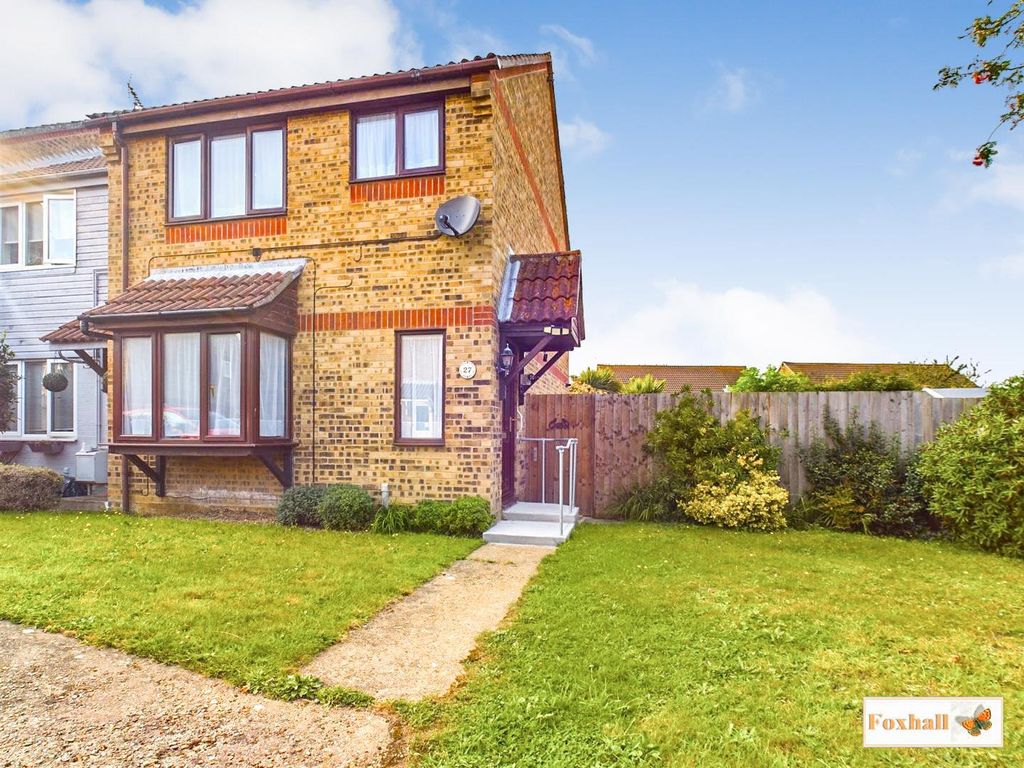 3 bed end terrace house for sale in William Booth Way, Felixstowe IP11, £235,000