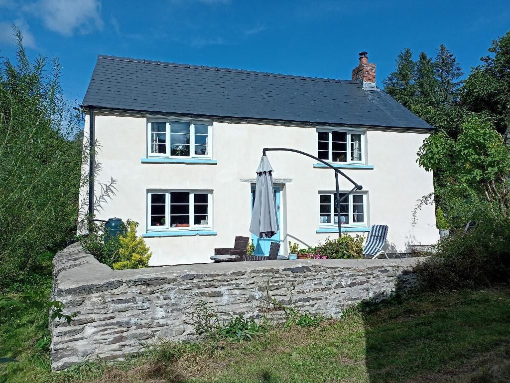 2 bed detached house for sale in Cwm-Morgan, Newcastle Emlyn, Carmarthenshire SA38, £295,000