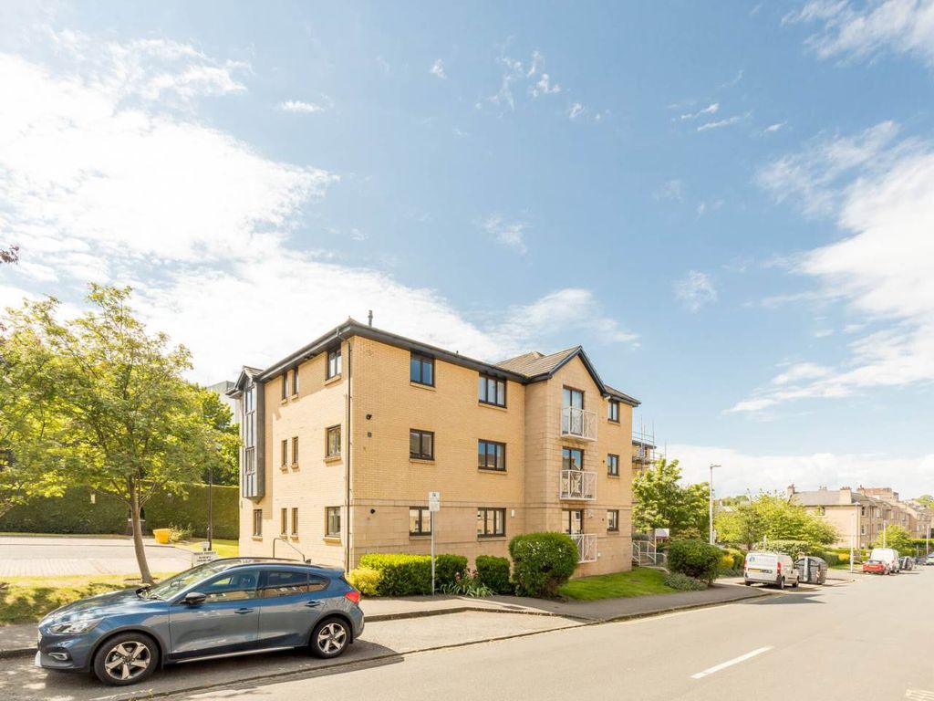 2 bed flat for sale in Learmonth Avenue, Comely Bank, Edinburgh EH4, £250,000