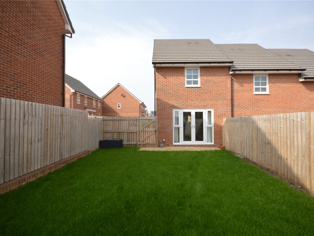 2 bed town house for sale in Collier Chase, Micklefield, Leeds, West Yorkshire LS25, £178,000
