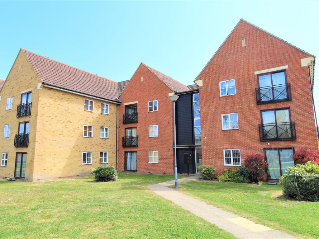 1 bed flat for sale in Nightingale Court, Fleming Road, Chafford Hundred, Grays RM16, £210,000