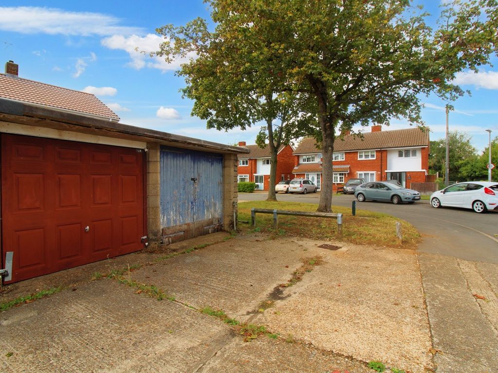 Parking/garage for sale in The Willows, Stevenage SG2, £15,000