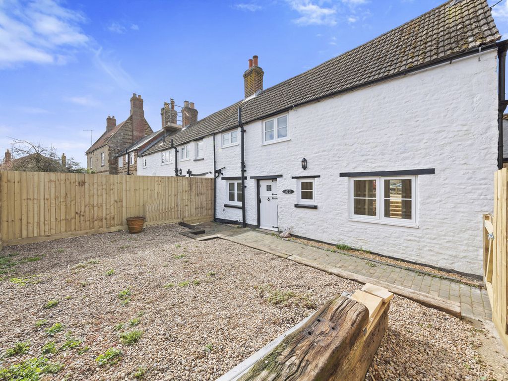 2 bed cottage for sale in Jubilee Terrace, Isham NN14, £240,000