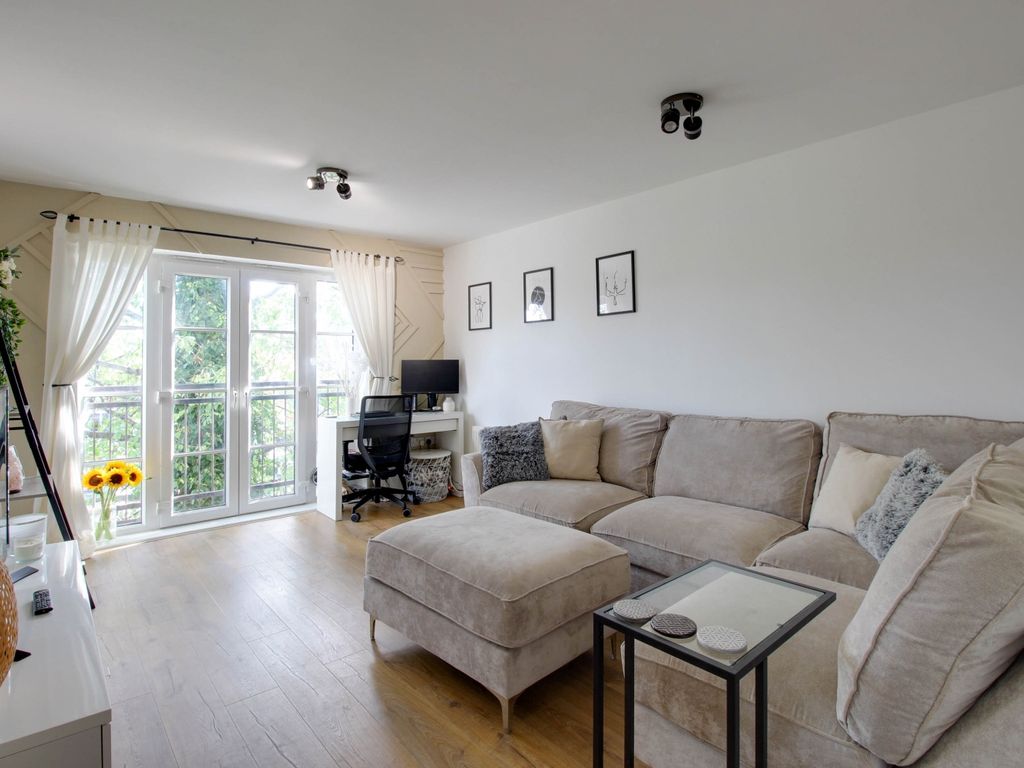1 bed flat for sale in Magnon Court, Leighton Buzzard LU7, £165,000