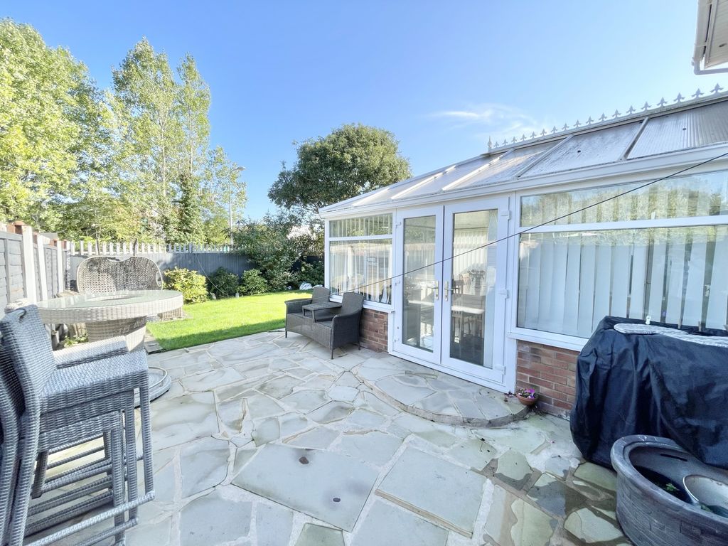 4 bed detached house for sale in Bearwood Way, Thornton FY5, £287,500