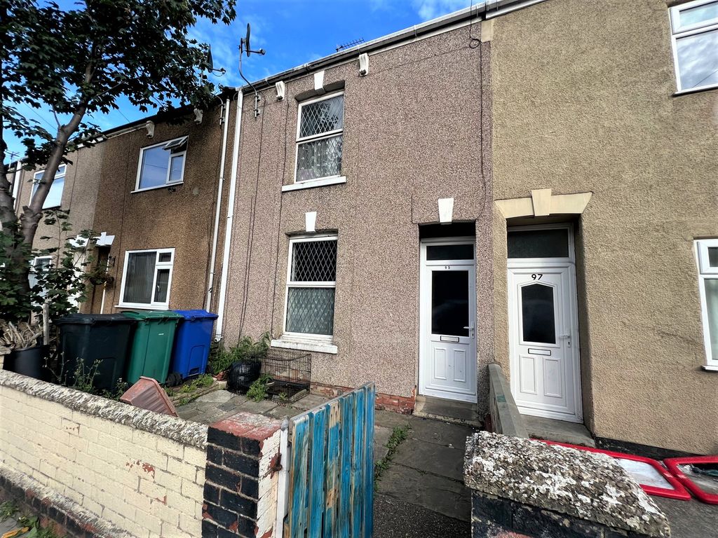 3 bed terraced house for sale in Willingham Street, Grimsby DN32, £75,000
