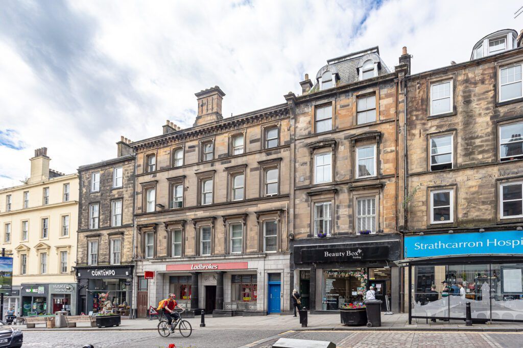 2 bed flat for sale in King Street, Stirling FK8, £140,000