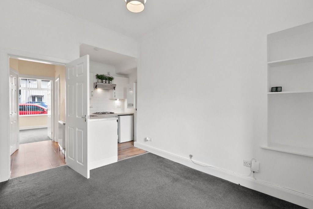 1 bed flat for sale in John Street, Renton, West Dunbartonshire G82, £47,000