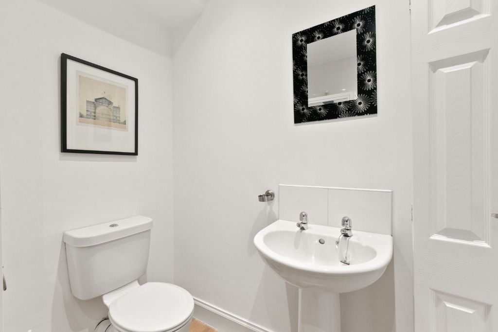 1 bed flat for sale in John Street, Renton, West Dunbartonshire G82, £47,000