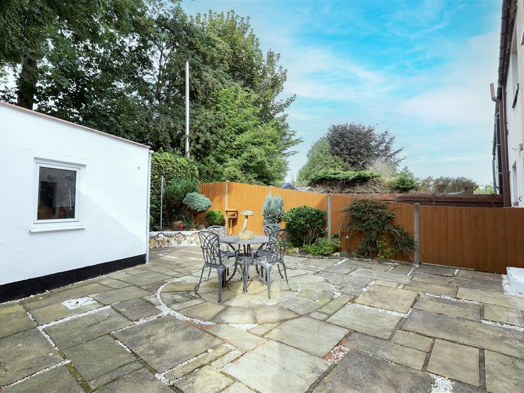 3 bed property for sale in Glenearn Road, Perth PH2, £180,000