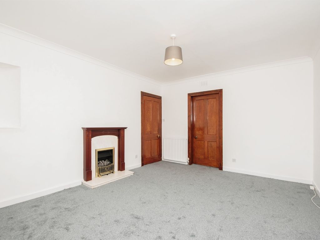 2 bed flat for sale in Overton Road, Cambuslang, Glasgow G72, £75,000