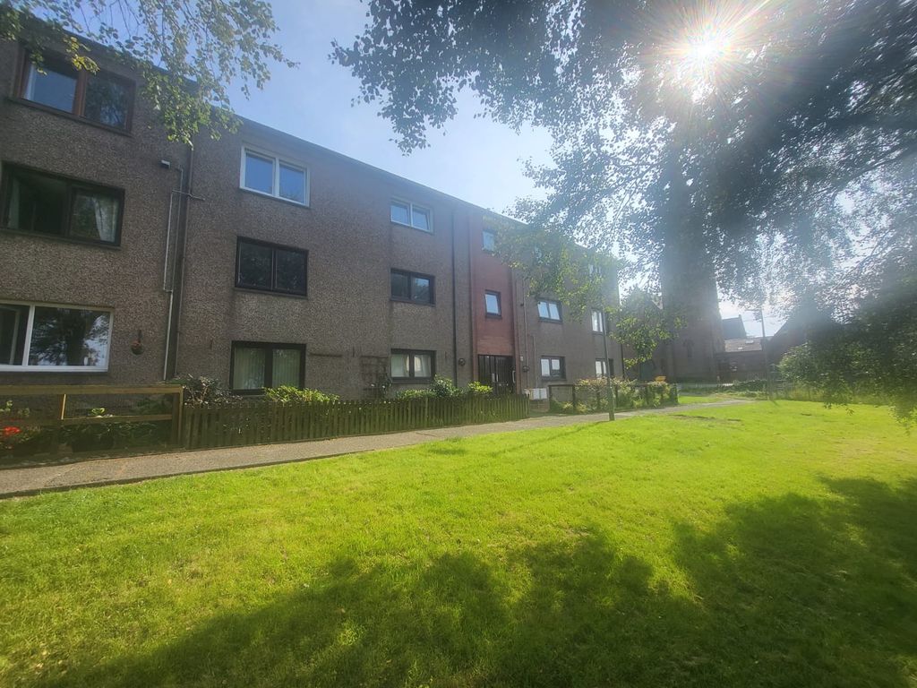 2 bed flat for sale in Bridge Street, Lockerbie DG11, £72,000