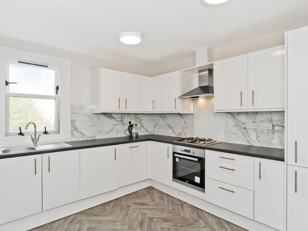 3 bed flat for sale in 20 Campview, Danderhall, Midlothian EH22, £175,000