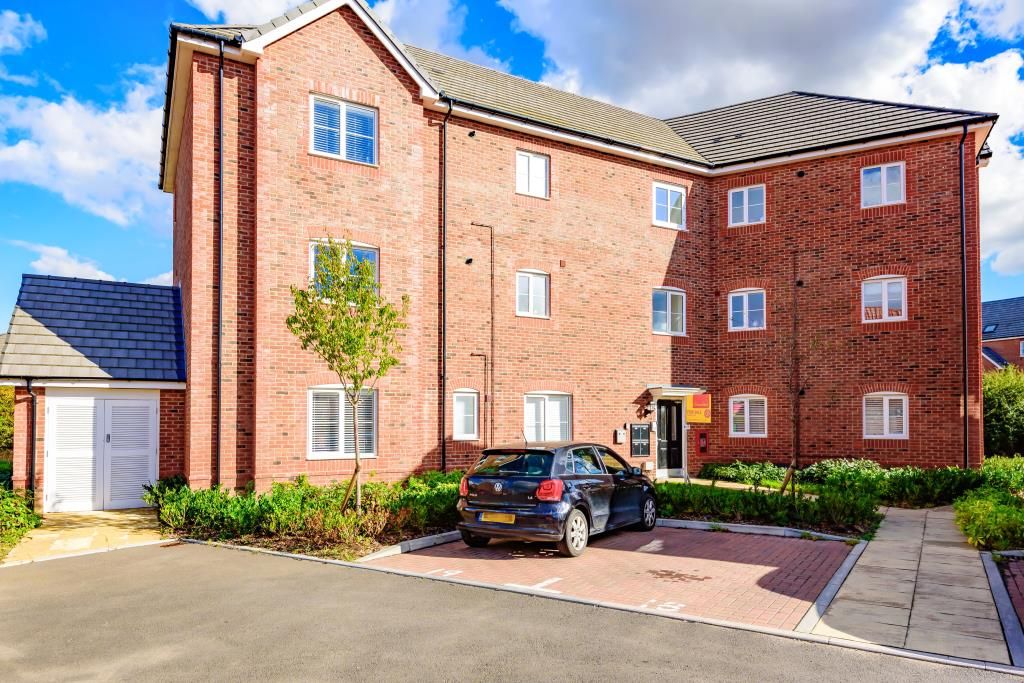 2 bed flat for sale in Didcot, Oxfordshire OX11, £120,000