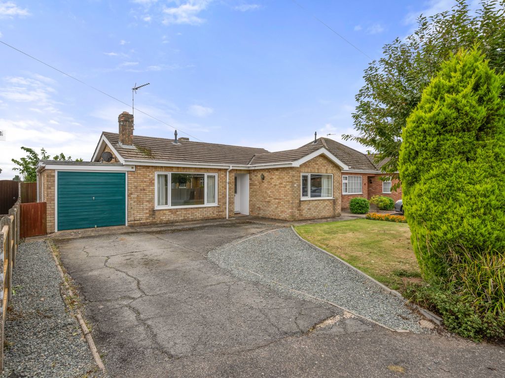 3 bed detached bungalow for sale in Churchill Drive, Boston PE21, £220,000