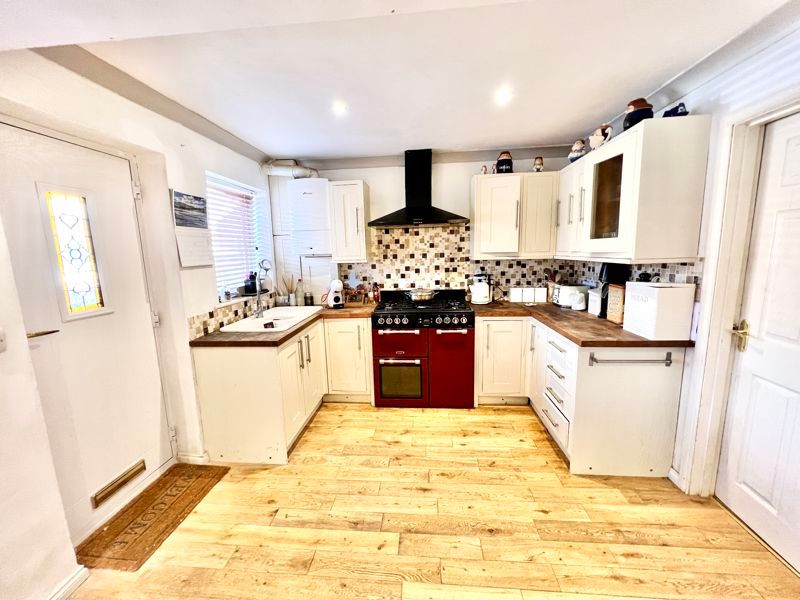 3 bed town house for sale in Ashby Road, Coalville LE67, £220,000