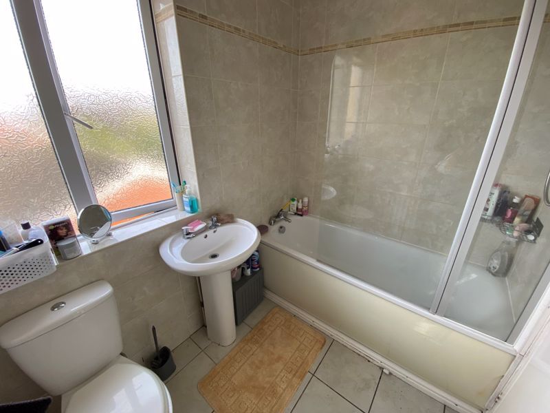 4 bed detached house for sale in Ansley Road, Nuneaton CV10, £300,000