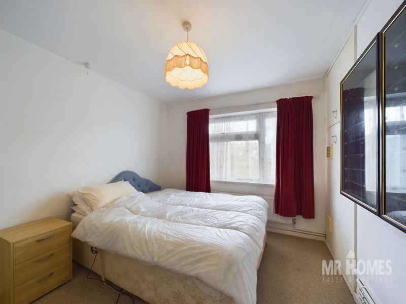 1 bed flat for sale in Poplar Road, Fairwater, Cardiff CF5, £100,000