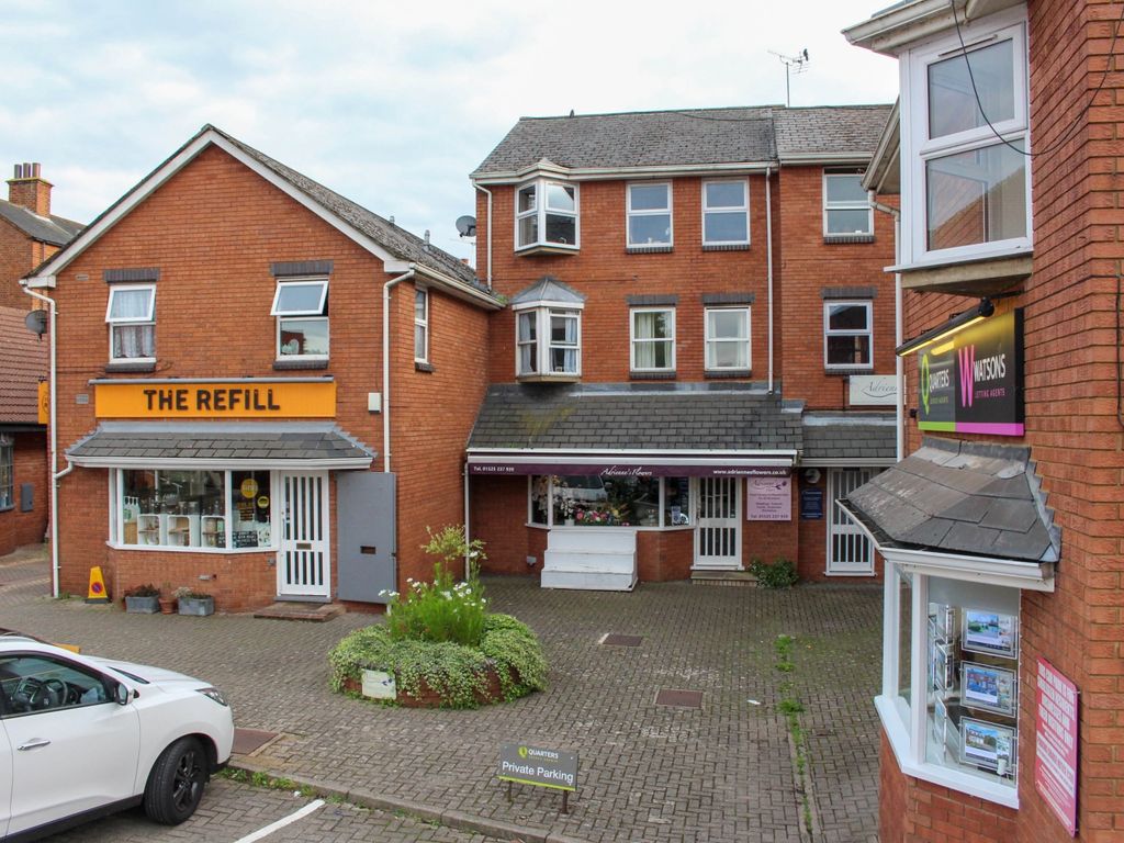 1 bed flat for sale in Ropa Court, Leighton Buzzard LU7, £170,000