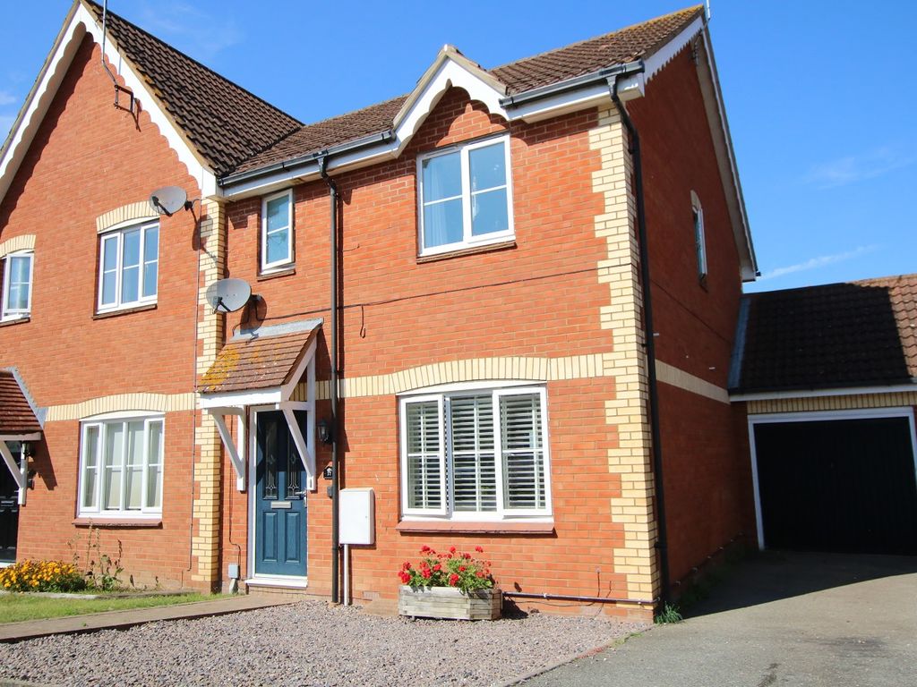 3 bed semi-detached house for sale in Hazel Rise, Claydon, Ipswich, Suffolk IP6, £330,000