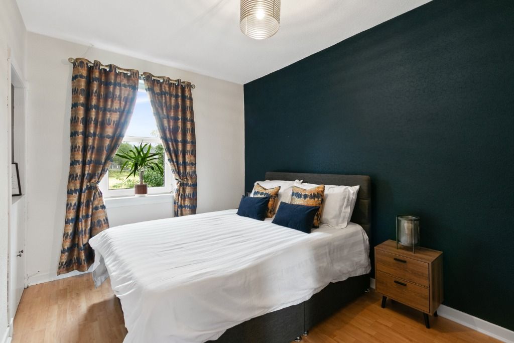 2 bed flat for sale in Crosslet Road, Dumbarton, West Dunbartonshire G82, £89,000