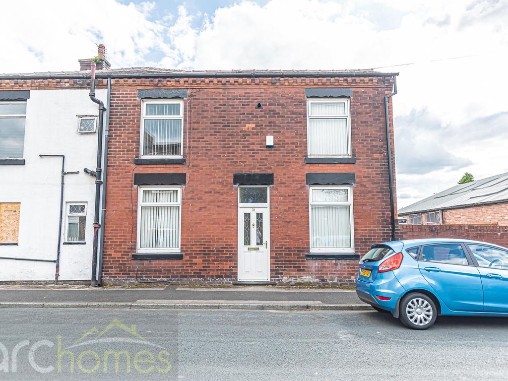 2 bed property for sale in Rosedale Avenue, Atherton, Manchester M46, £100,000