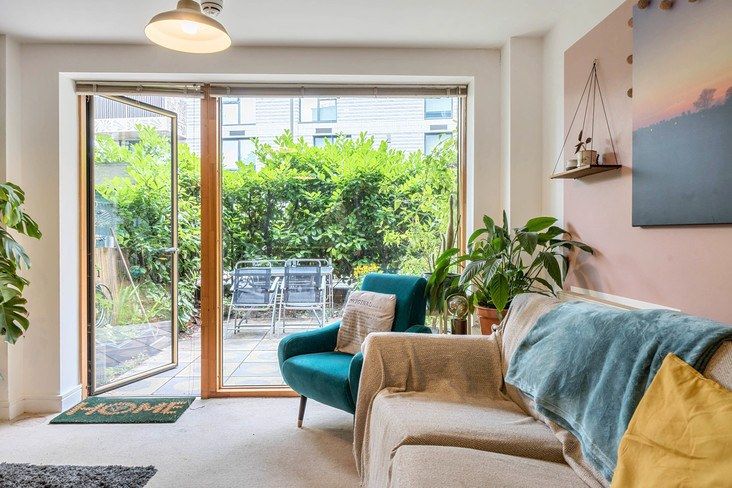 2 bed flat for sale in Time House, Wandsworth, London SW11, £280,500