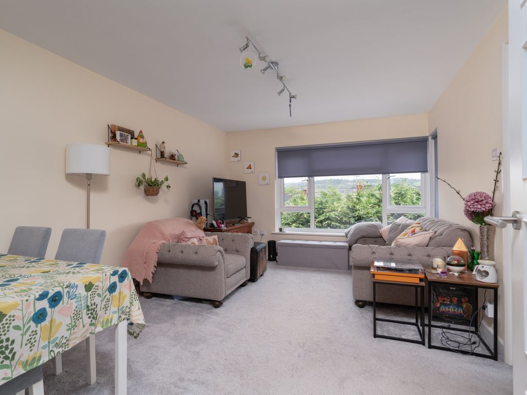 2 bed flat for sale in Little Pheasants, Charlton Kings, Cheltenham GL53, £195,000