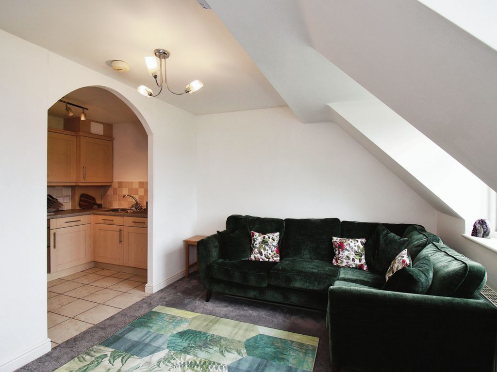 2 bed flat for sale in Barcheston Mews, Barcheston Drive, Hatton Park, Warwick CV35, £185,000