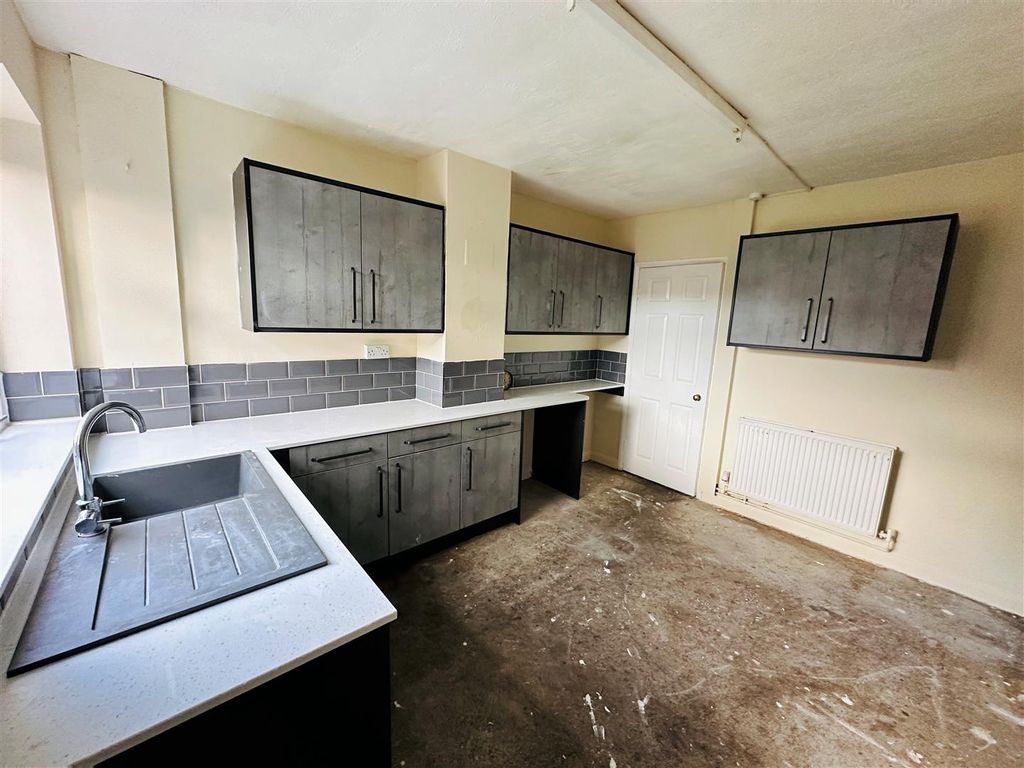 3 bed terraced house for sale in Westfield Road, Rawcliffe, Goole DN14, £150,000