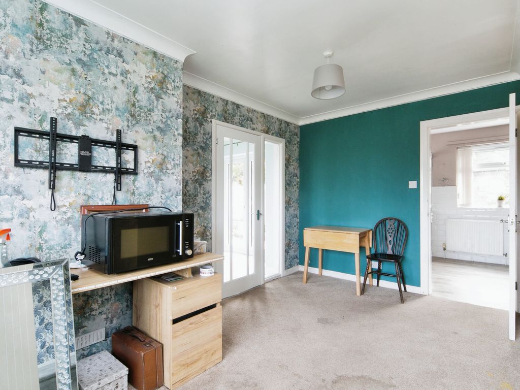 3 bed bungalow for sale in Parc Menai, Llanfairfechan, Conwy LL33, £250,000
