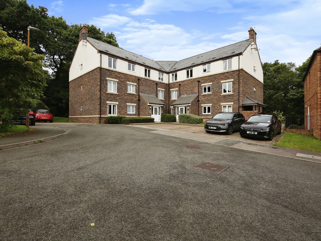 2 bed flat for sale in Boste Crescent, Durham DH1, £155,000