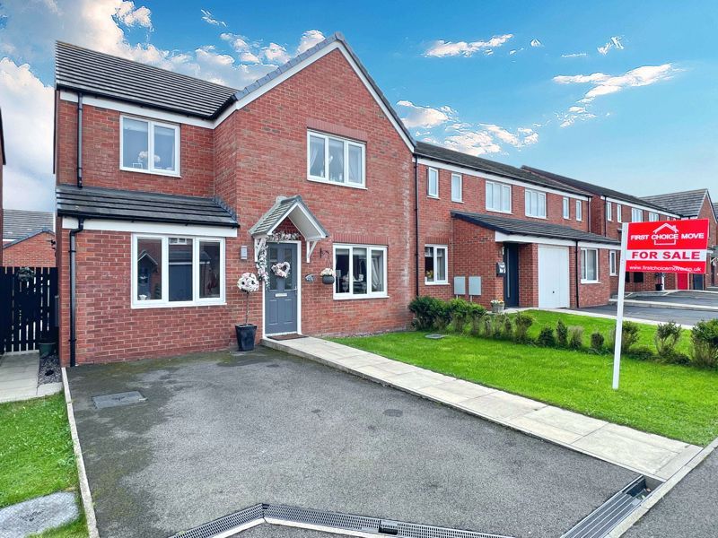 4 bed detached house for sale in Sea View Drive, Workington CA14, £225,000